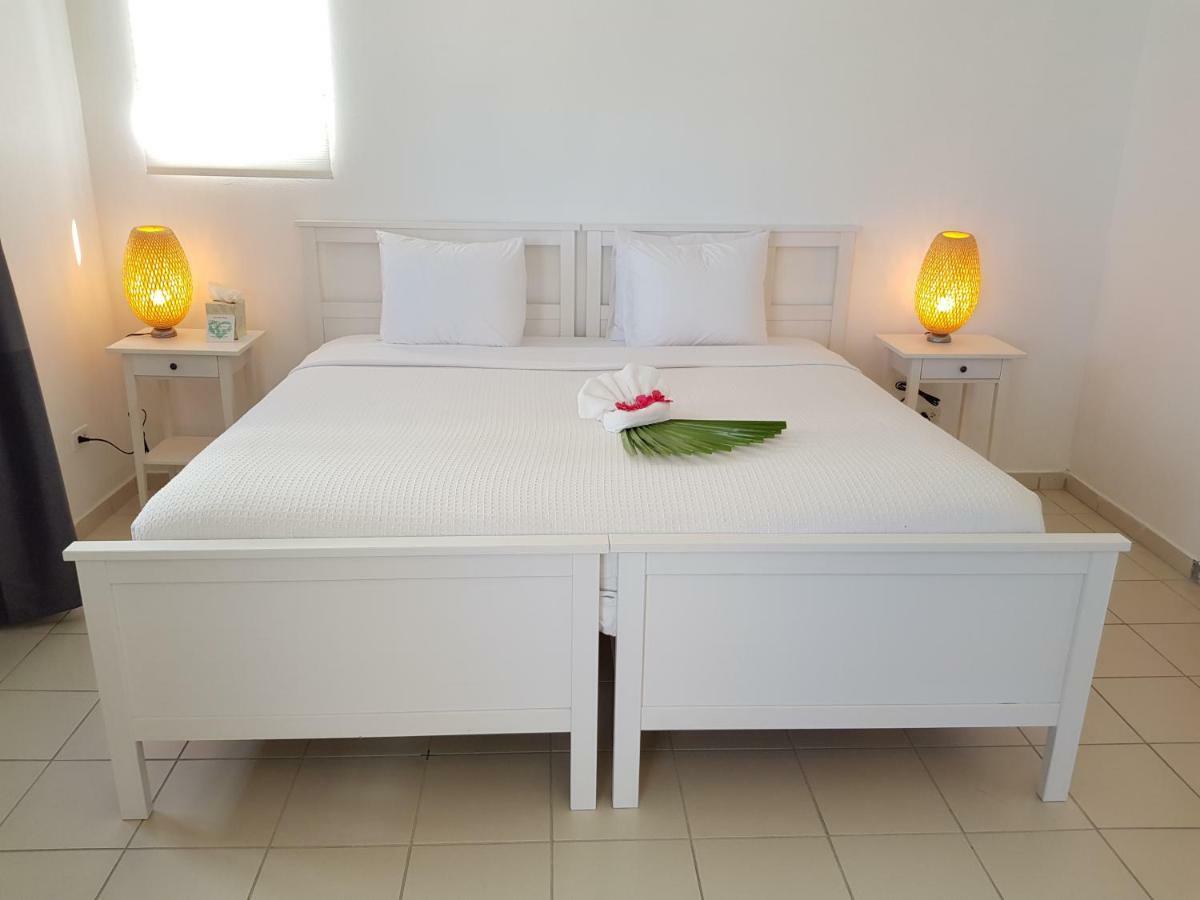 Turtle'S Nest Beach Resort Meads Bay Buitenkant foto